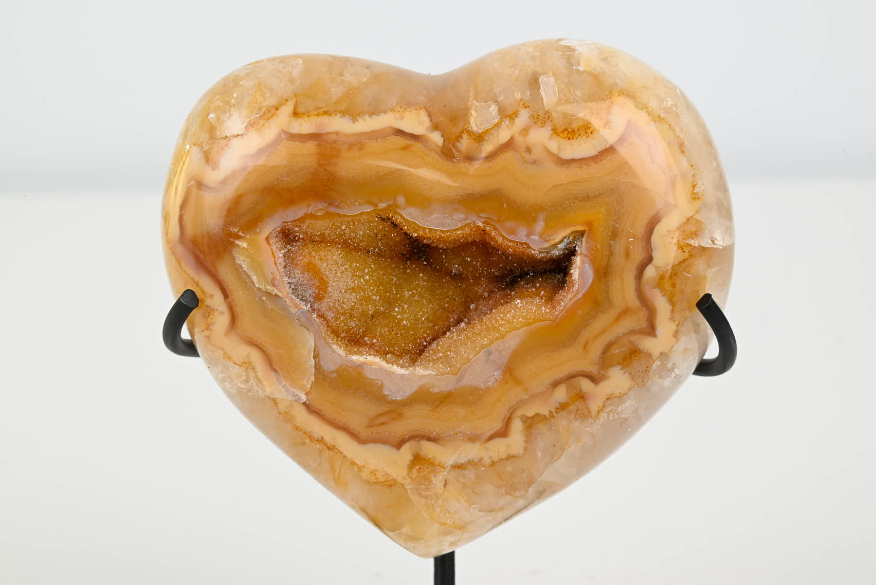 Extra Quality Agate Crystal Heart - 0.48kg, 11cm high - #HTAGAT-34021