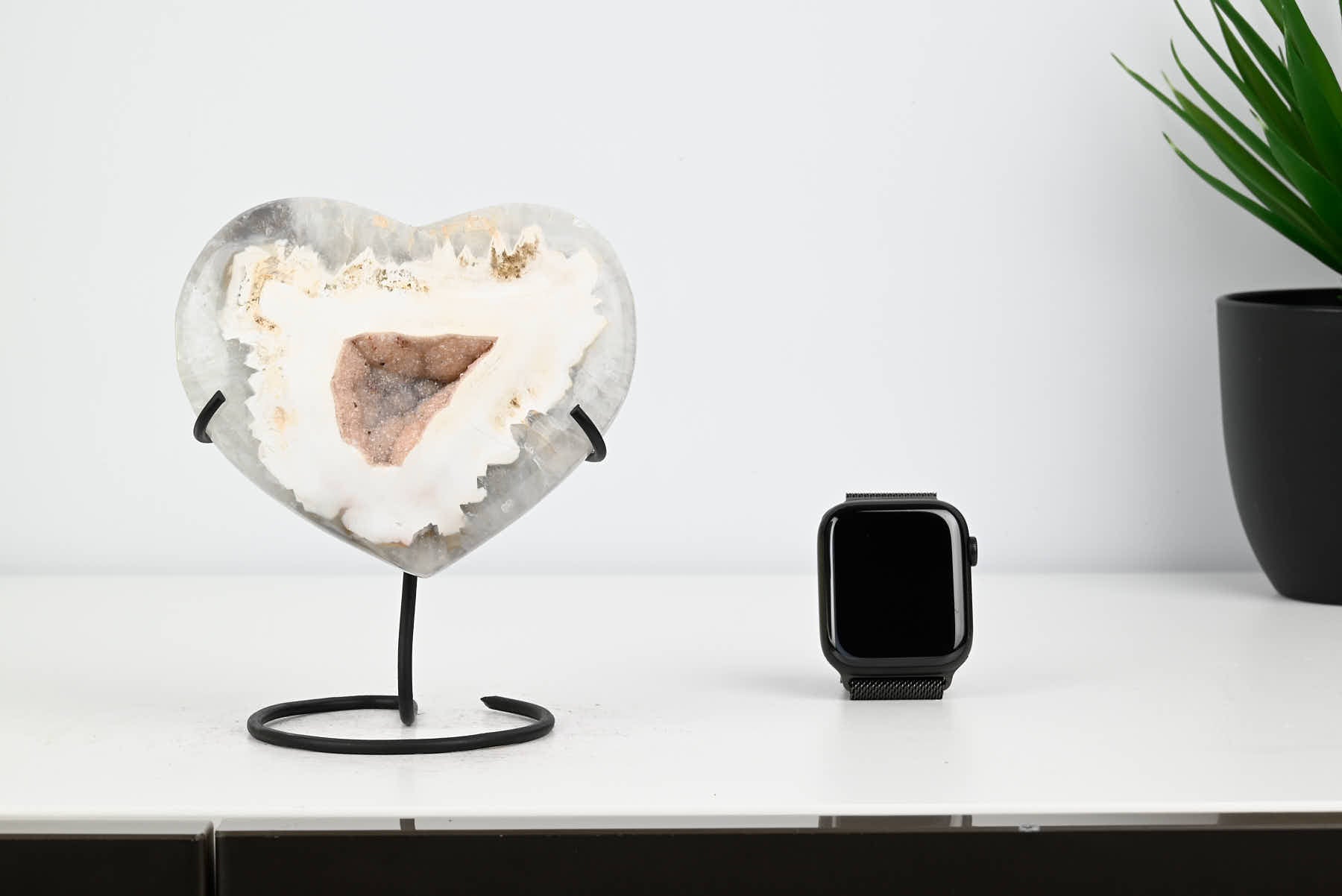 Extra Quality Agate Crystal Heart - 0.62kg, 12cm high - #HTAGAT-34019