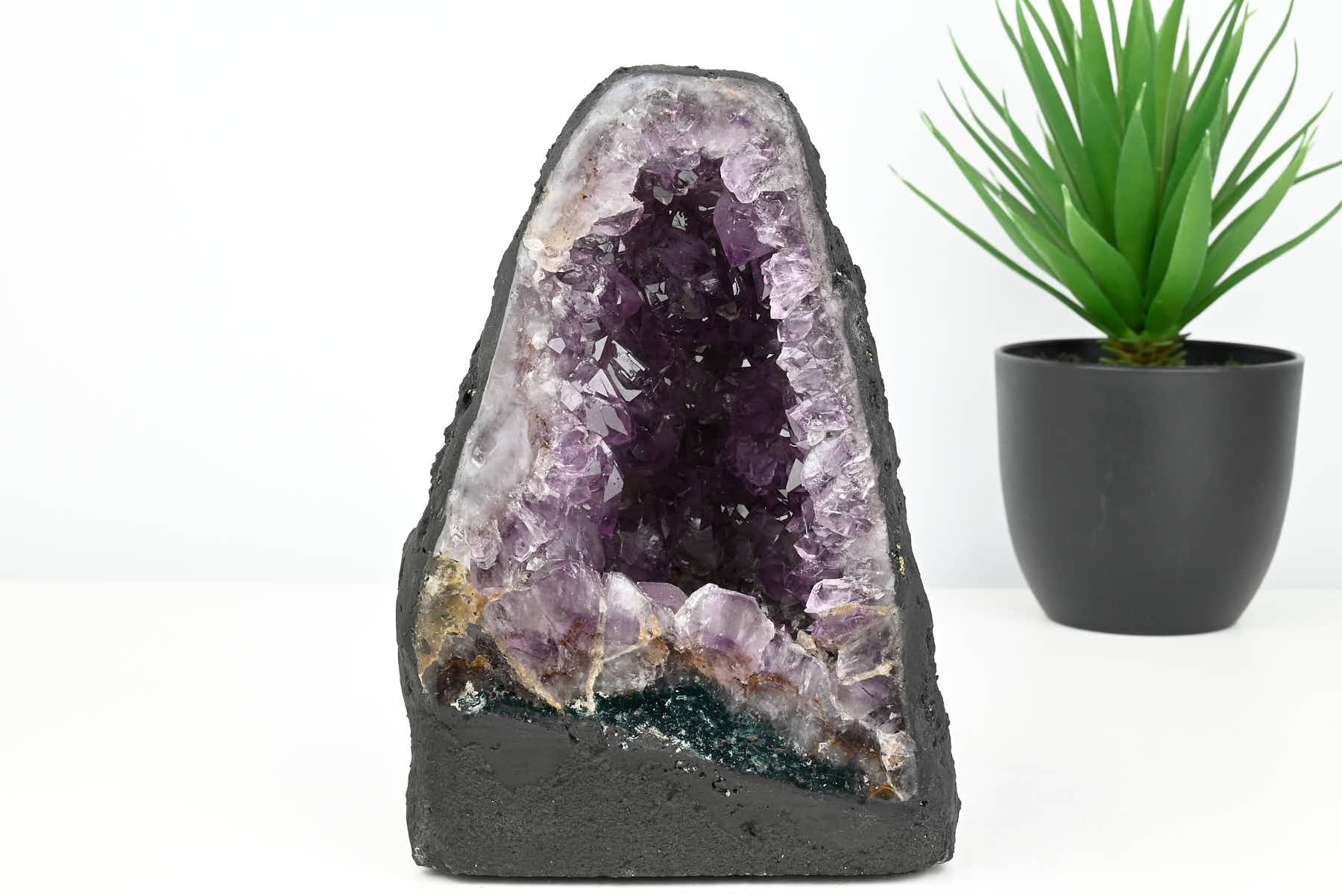 Extra Quality Amethyst Cathedral - 2.58kg, 17cm tall - #CAAMET-10023
