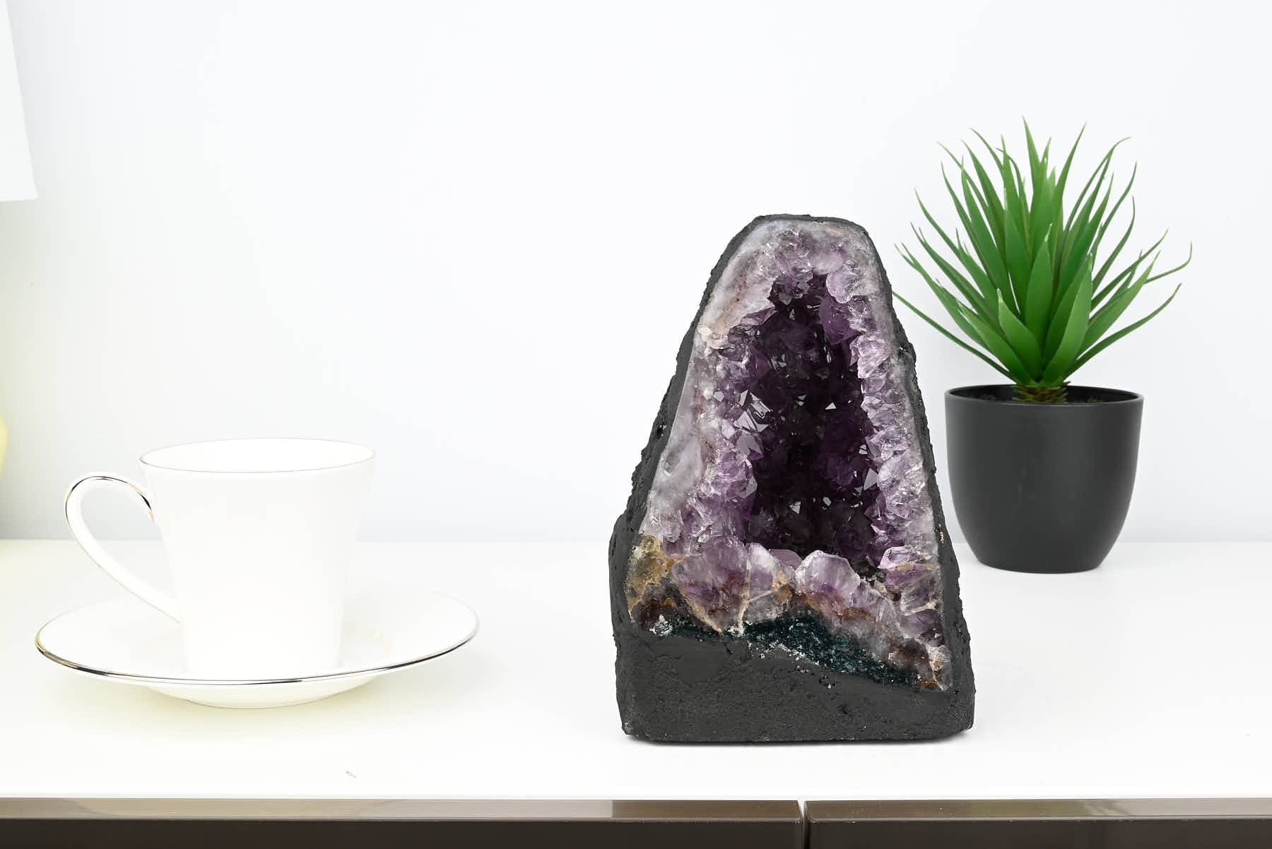 Extra Quality Amethyst Cathedral - 2.58kg, 17cm tall - #CAAMET-10023