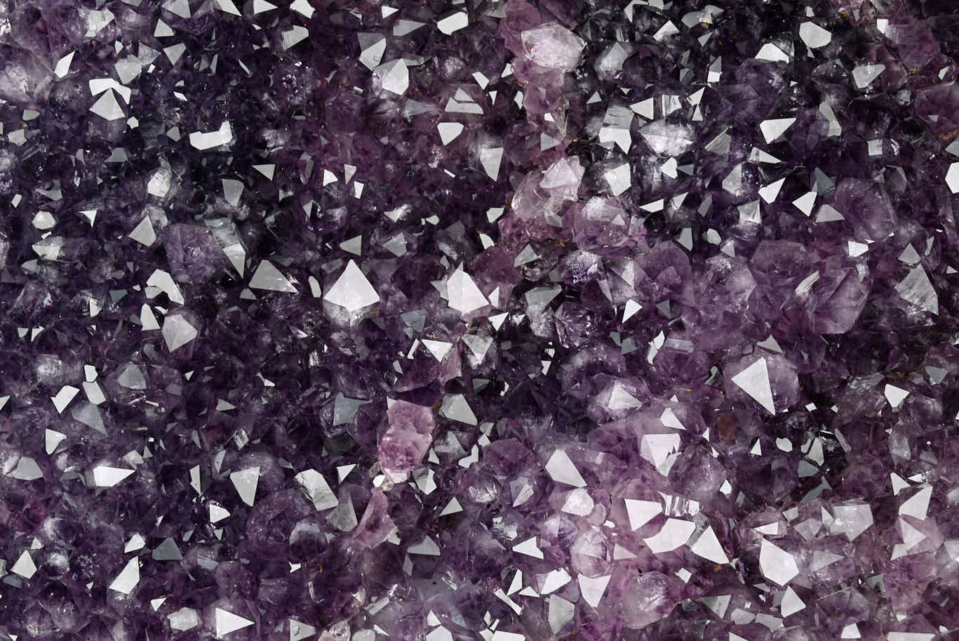 Extra Quality Amethyst Geode on Cement Base - 55kg, 79cm - #GEAMET-47014