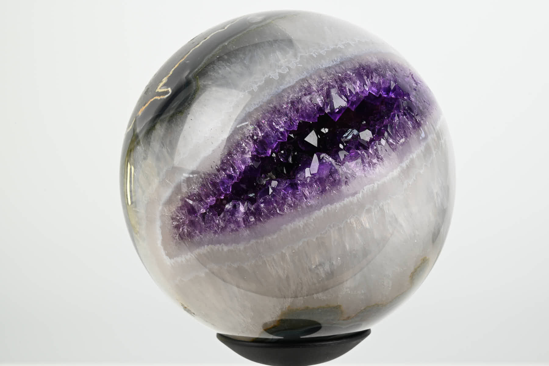 Quality Amethyst Sphere - 2.28kg and 20cm tall - SPAMET-30022