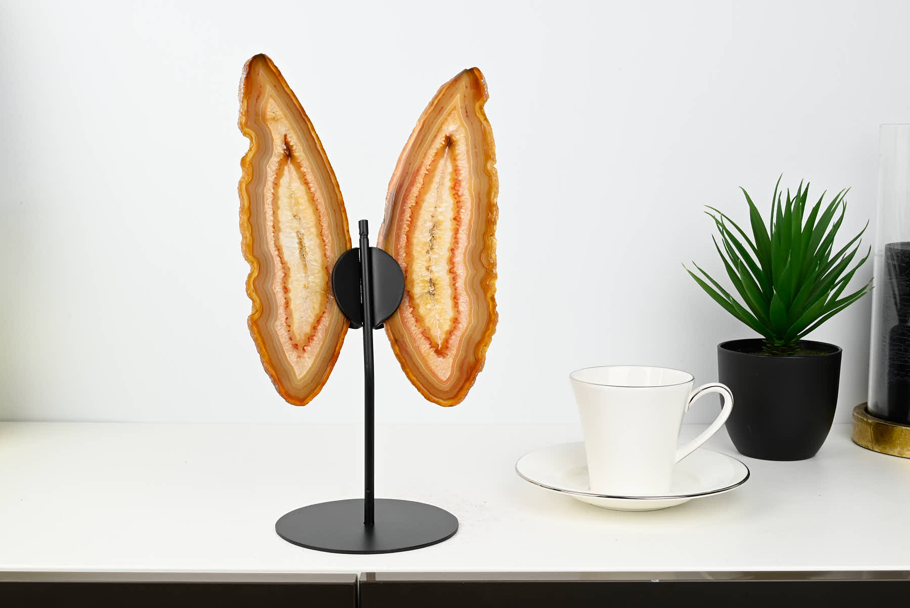 Natural Agate Butterfly on Stand - 0.83kg and 29cm Tall - #BUNATU-10021