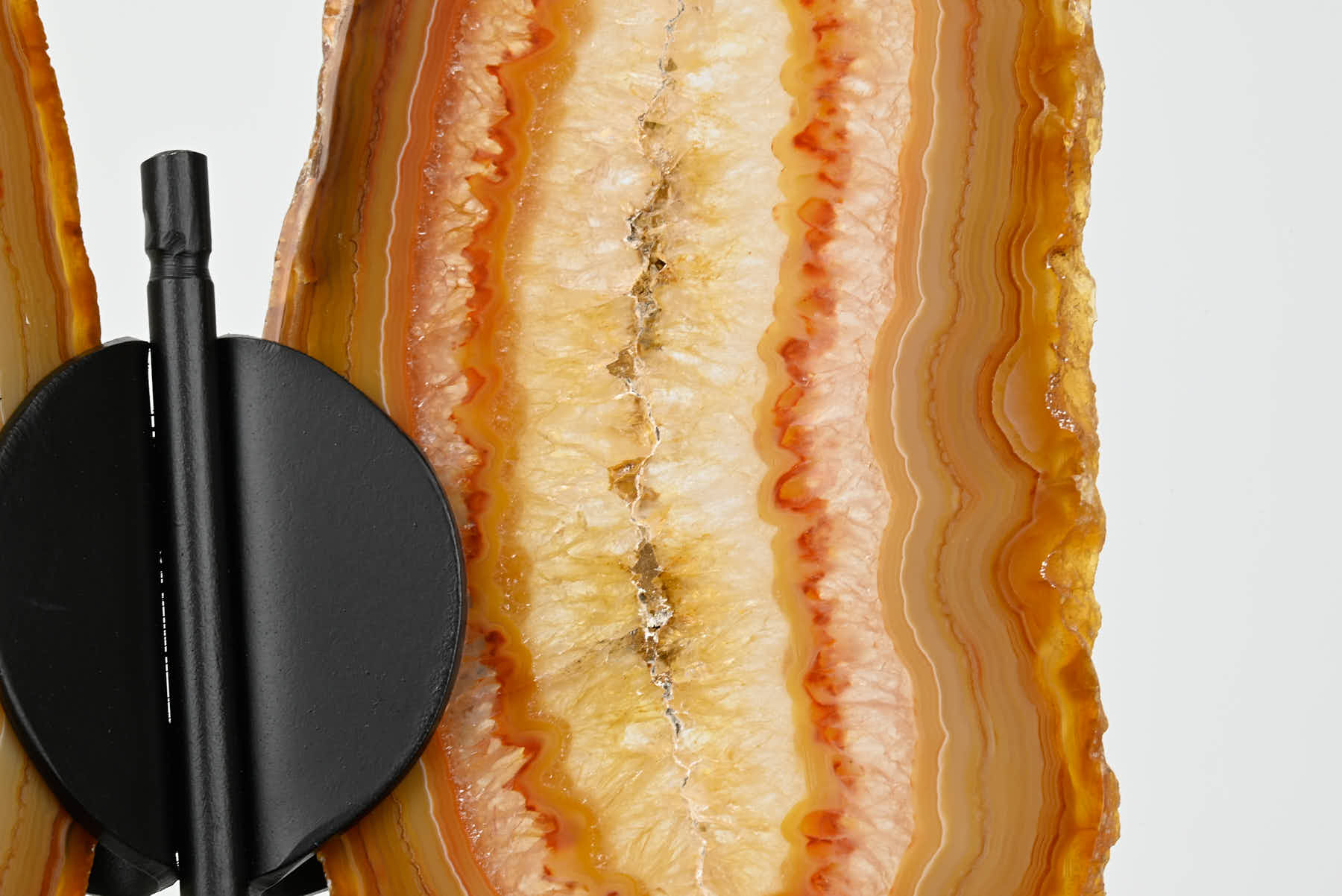 Natural Agate Butterfly on Stand - 0.83kg and 29cm Tall - #BUNATU-10021