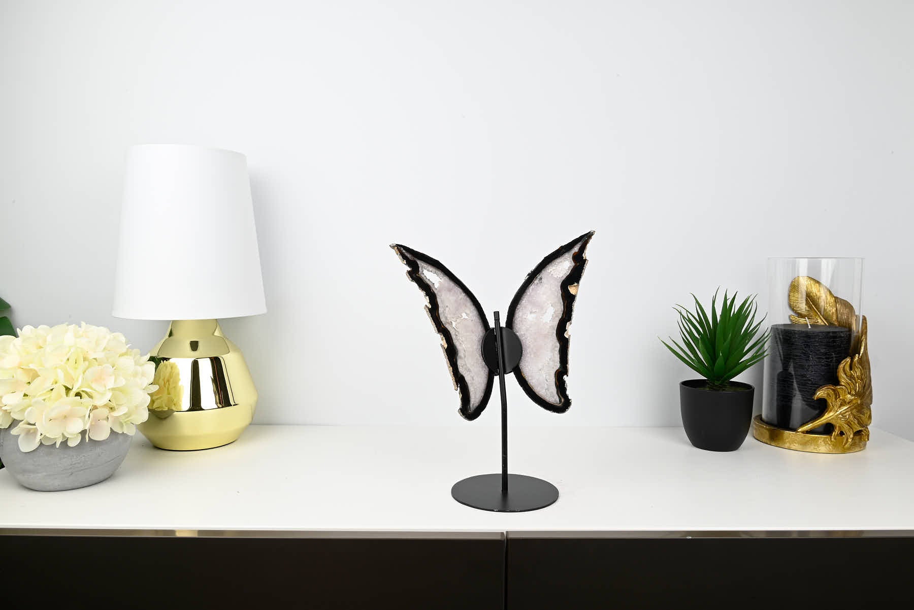 Natural Agate Butterfly on Stand - 0.66kg and 29cm Tall - #BUNATU-10006
