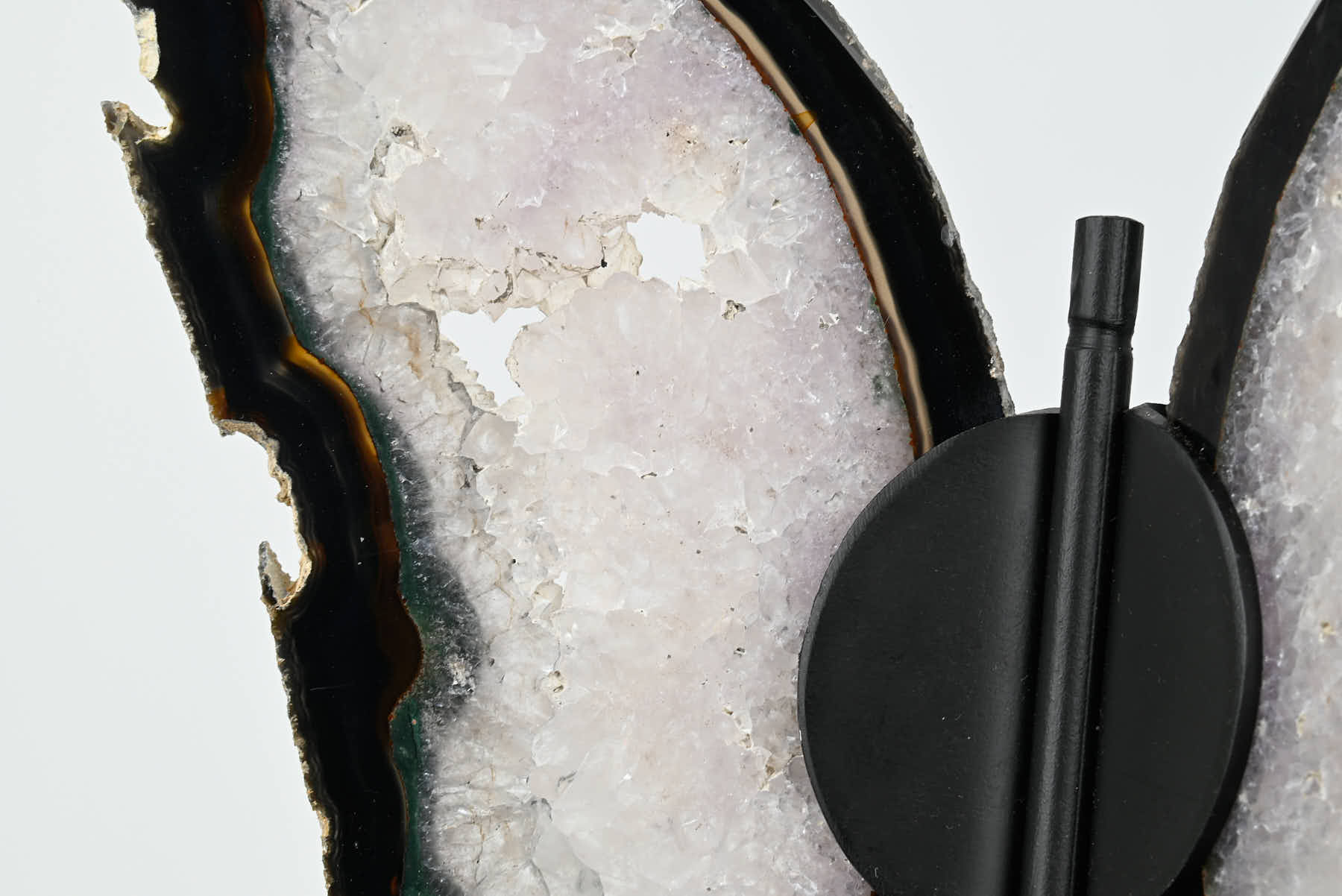 Natural Agate Butterfly on Stand - 0.66kg and 29cm Tall - #BUNATU-10006