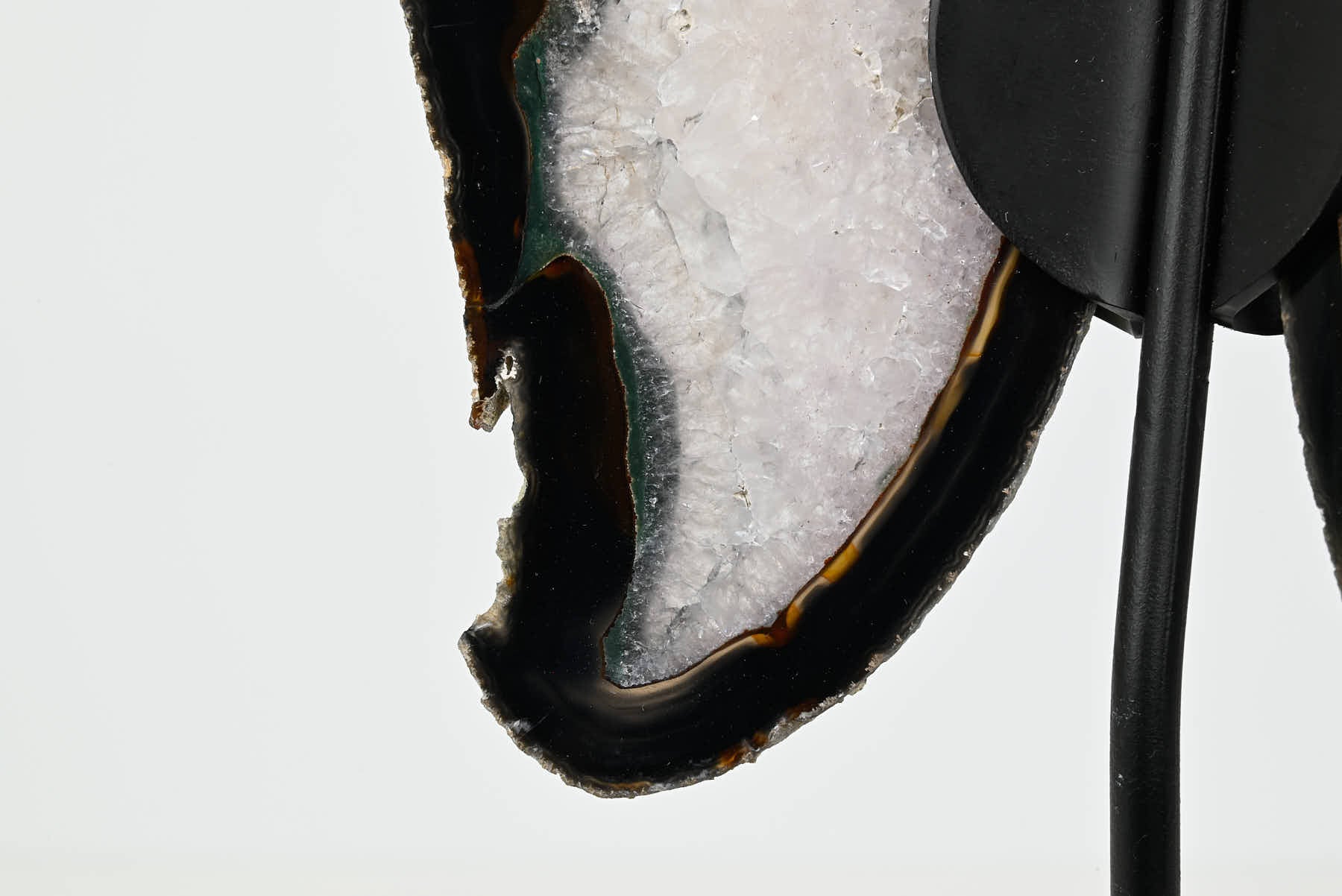 Natural Agate Butterfly on Stand - 0.66kg and 29cm Tall - #BUNATU-10006