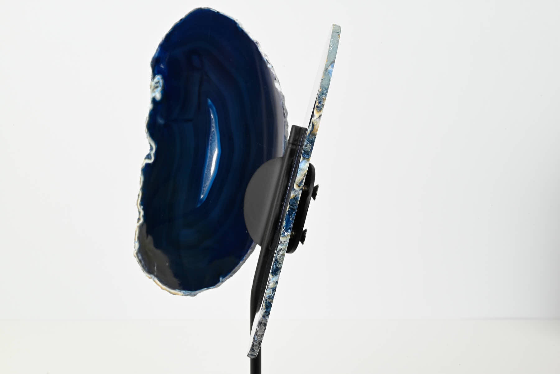 Blue Agate Butterfly on Stand - 0.70kg and 26cm Tall - #BUBLUE-10004