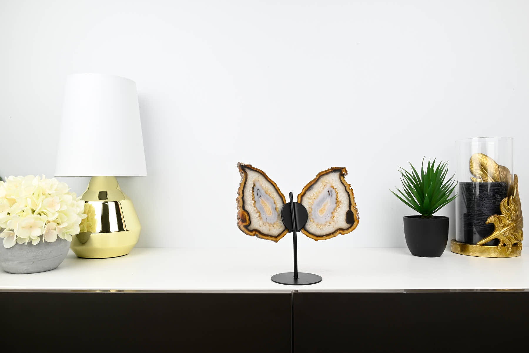 Natural Agate Butterfly on Stand - 0.58kg and 20cm Tall - #BUNATU-10017