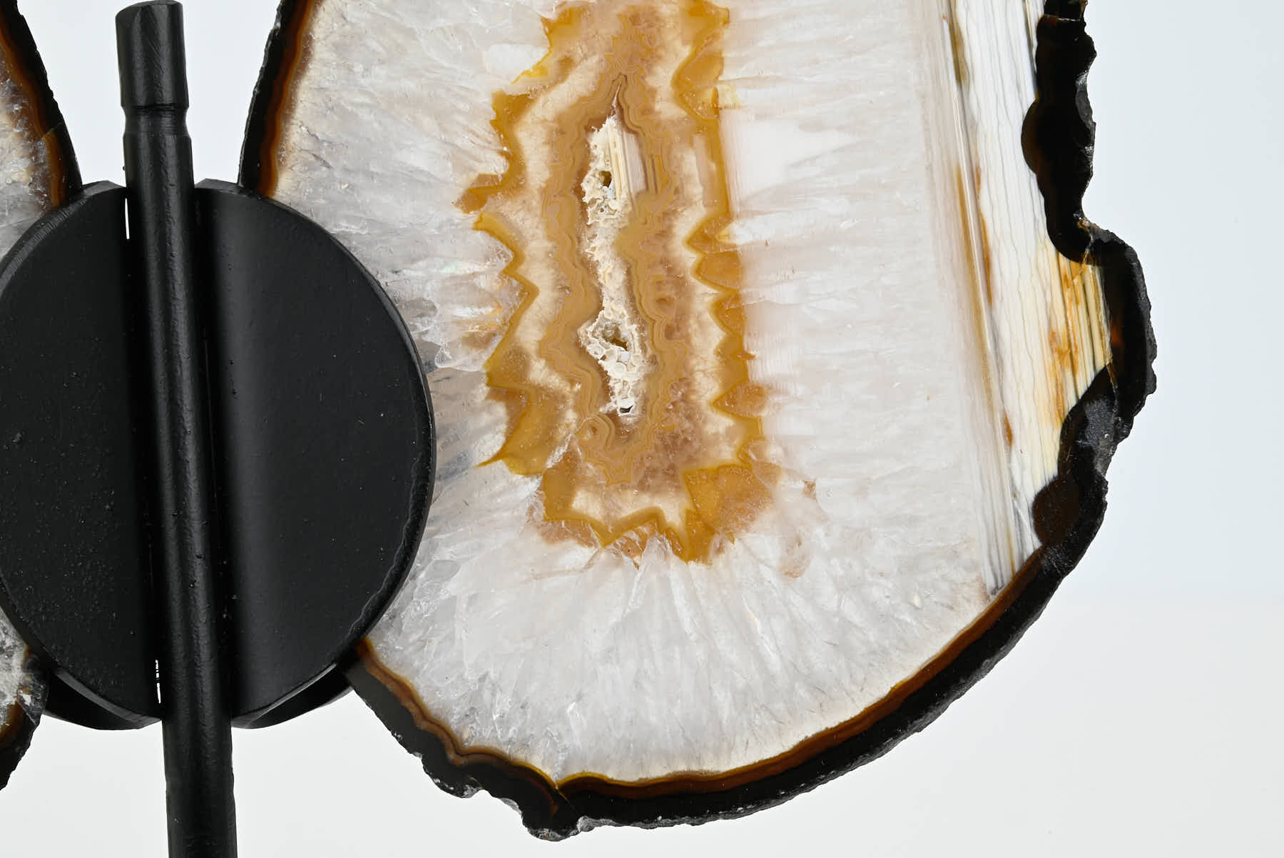 Natural Agate Butterfly on Stand - 0.59kg and 22cm Tall - #BUNATU-10016