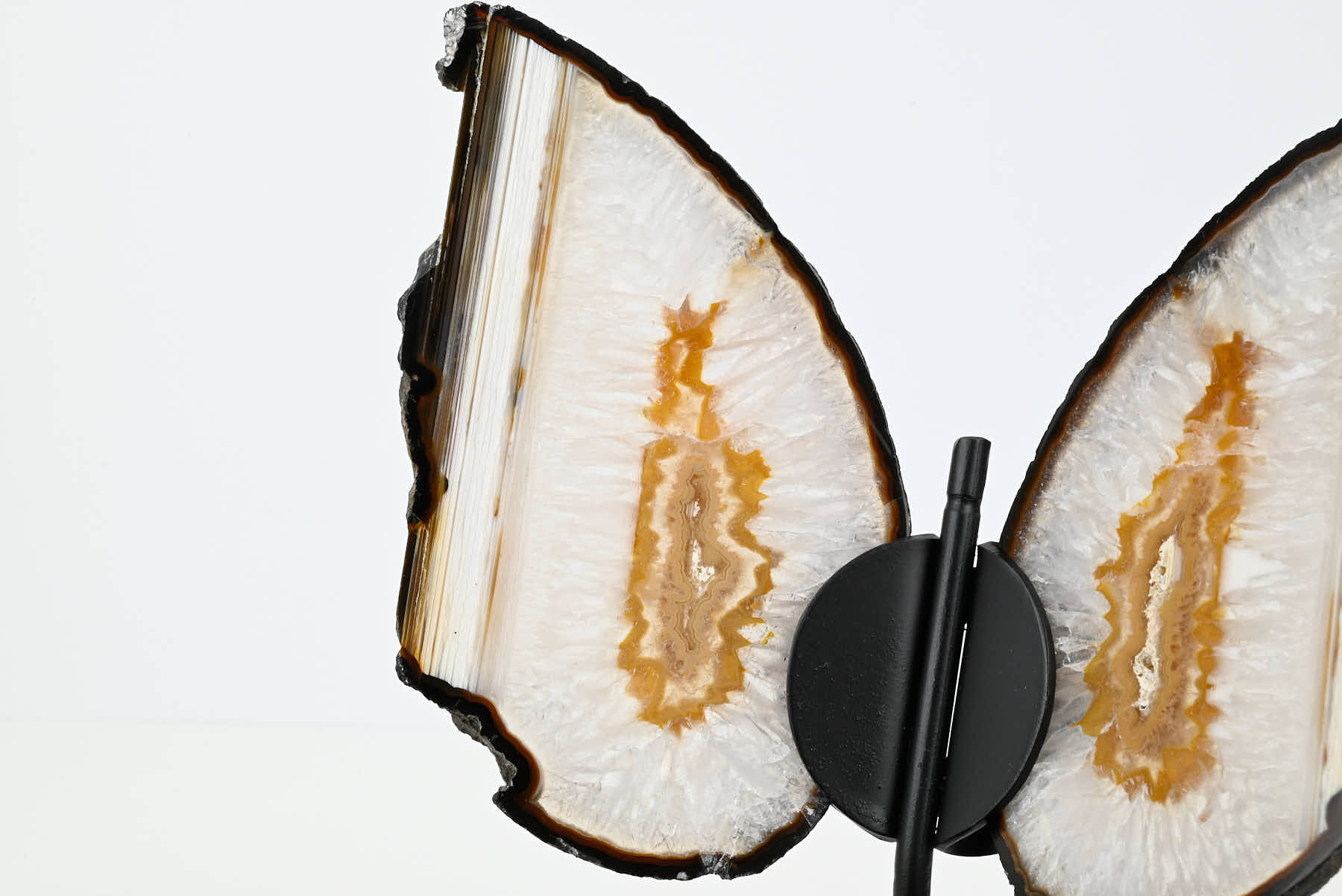 Natural Agate Butterfly on Stand - 0.59kg and 22cm Tall - #BUNATU-10016