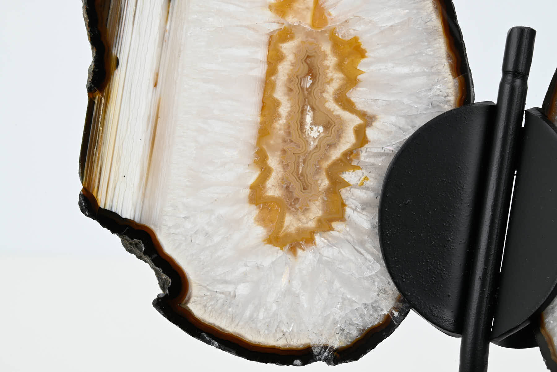 Natural Agate Butterfly on Stand - 0.59kg and 22cm Tall - #BUNATU-10016