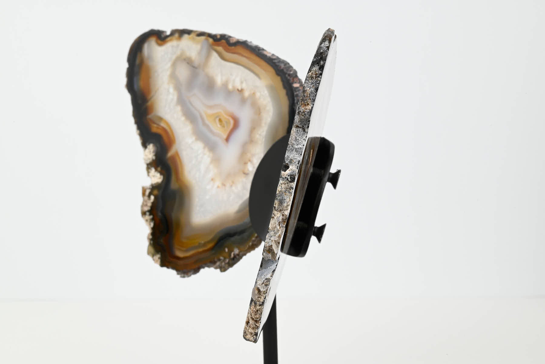 Natural Agate Butterfly on Stand - 0.57kg and 18cm Tall - #BUNATU-10018