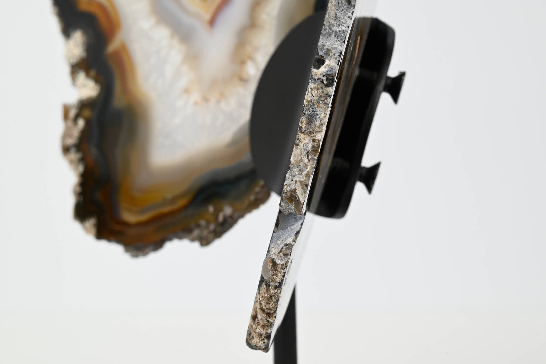 Natural Agate Butterfly on Stand - 0.57kg and 18cm Tall - #BUNATU-10018