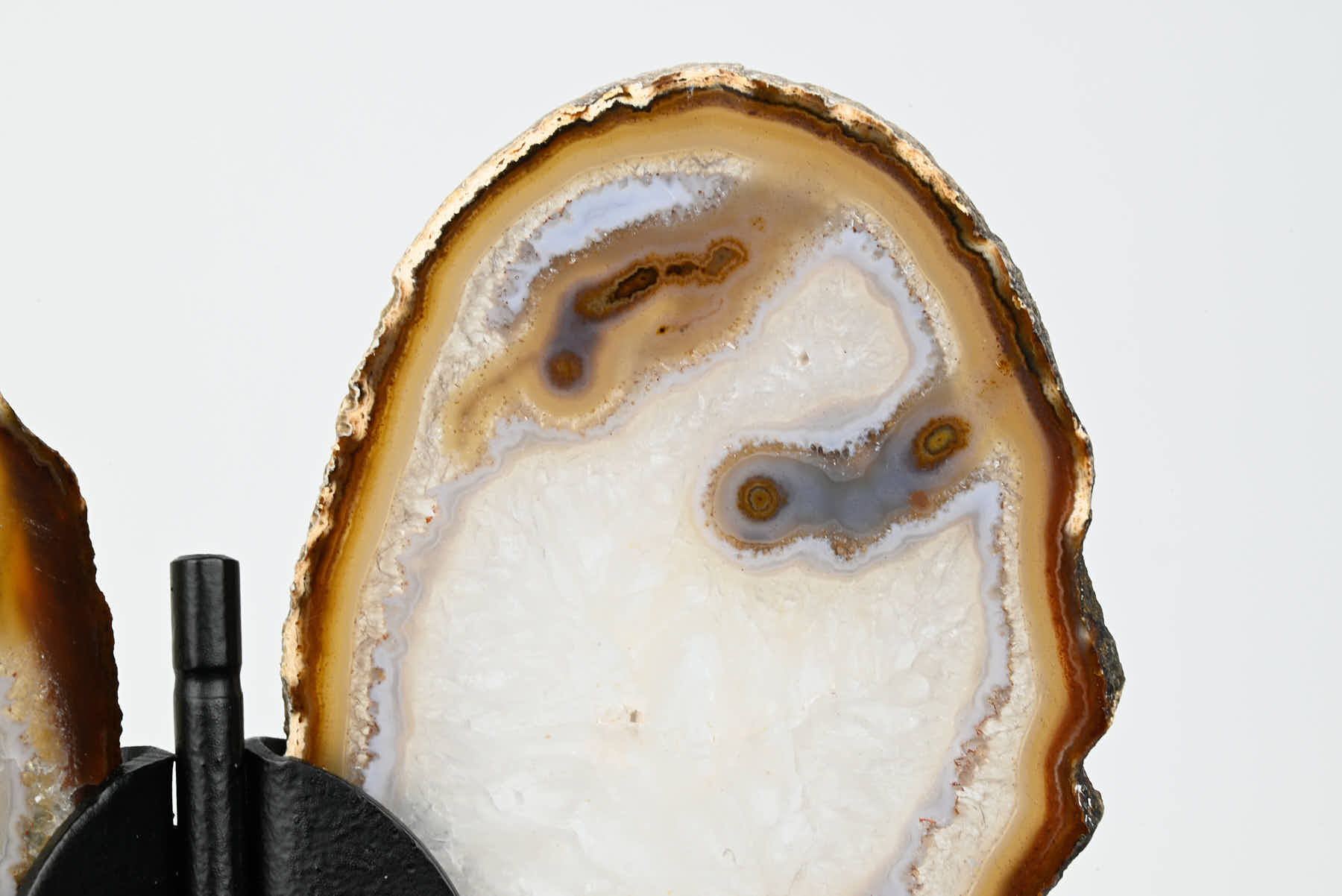 Natural Agate Butterfly on Stand - 0.49kg and 20cm Tall - #BUNATU-10019