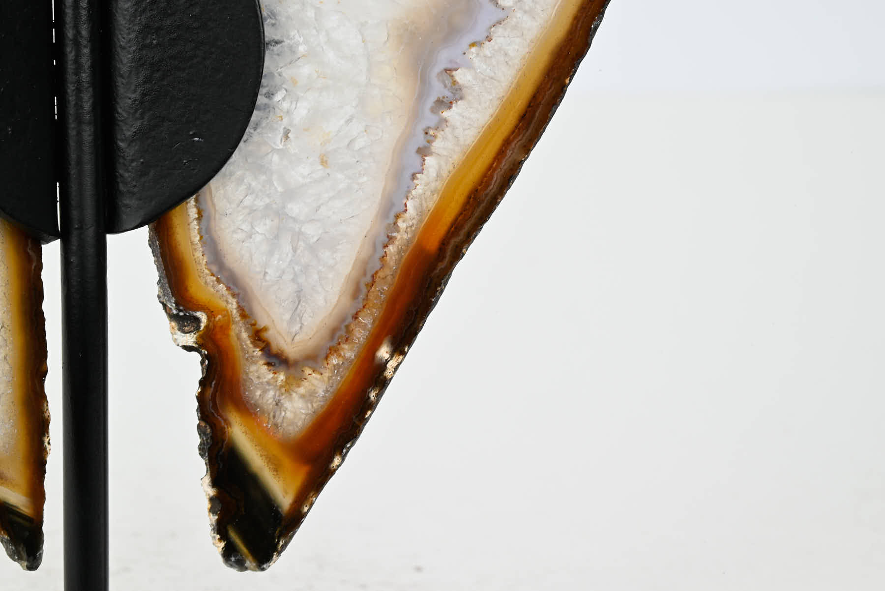 Natural Agate Butterfly on Stand - 0.49kg and 20cm Tall - #BUNATU-10019
