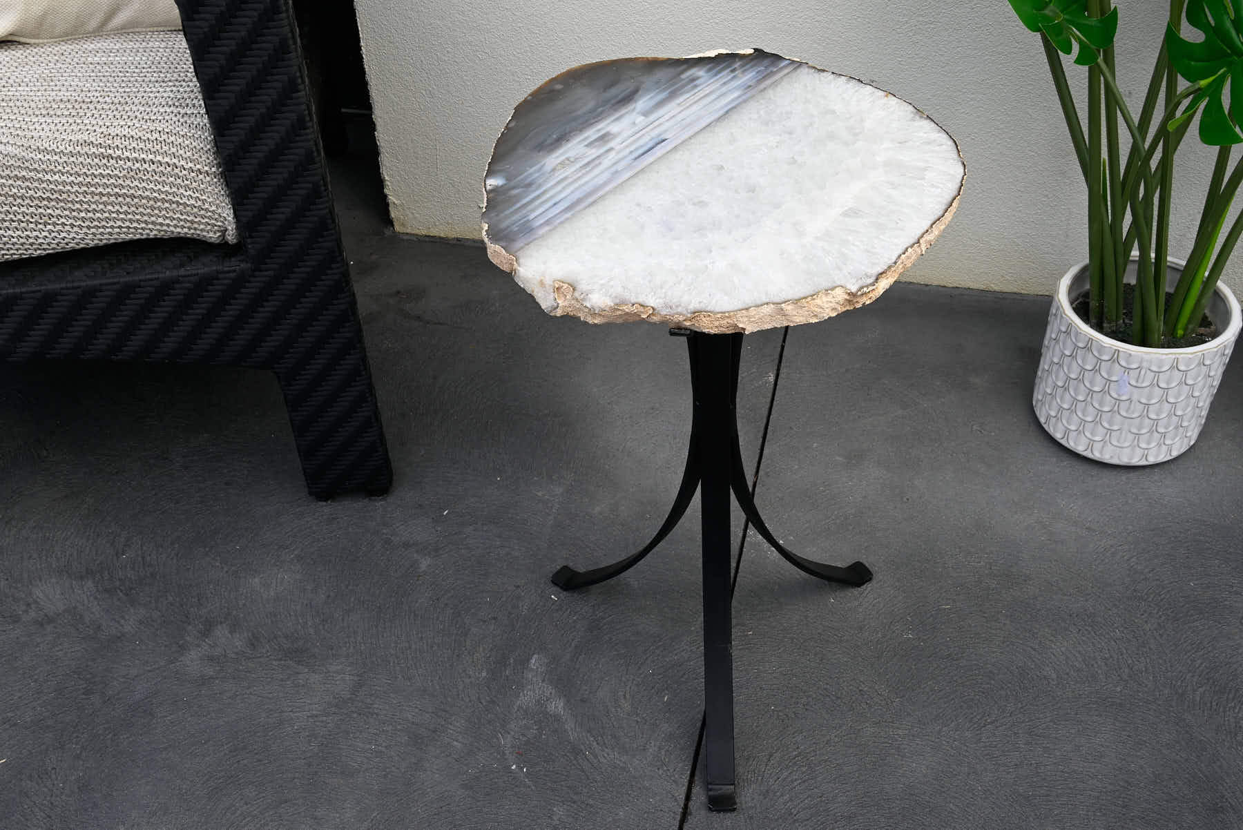 Natural Agate Sidetable - 56cm Tall - #TANATU-15001
