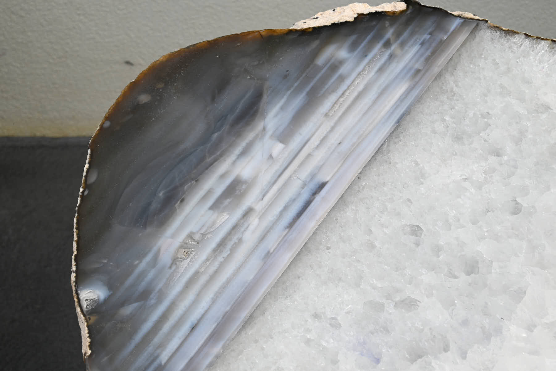 Natural Agate Sidetable - 56cm Tall - #TANATU-15001