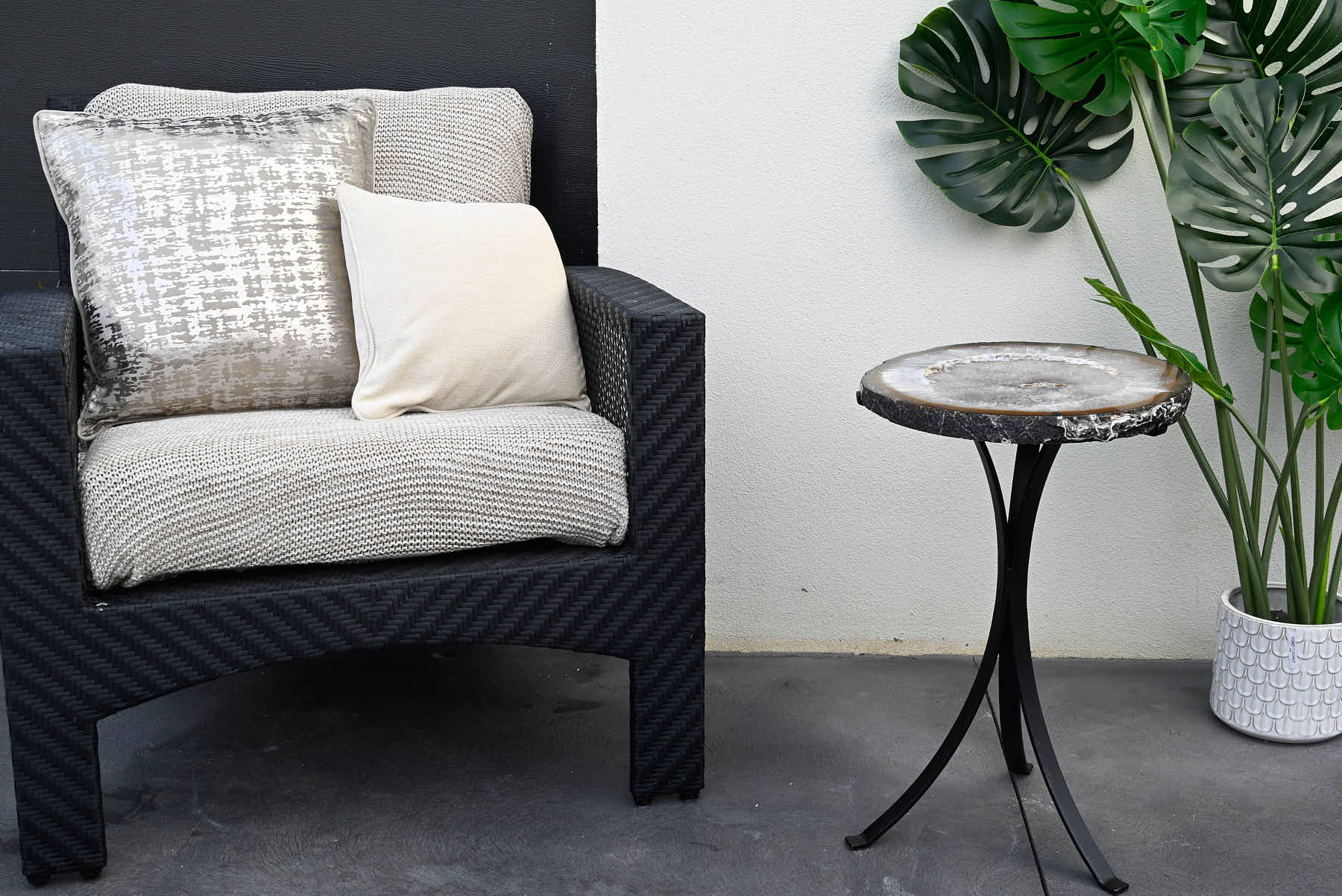 Natural Agate Sidetable - 56cm Tall - #TANATU-15004