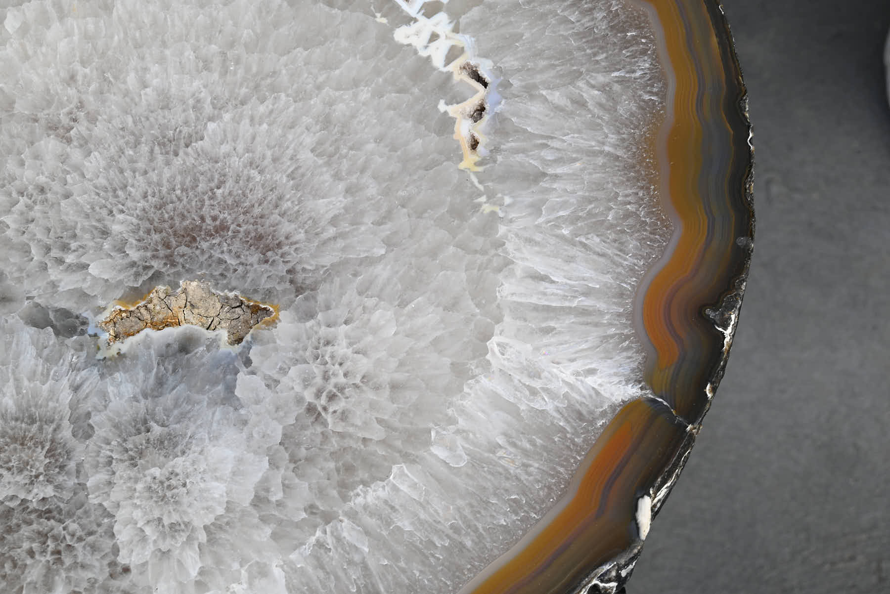 Natural Agate Sidetable - 56cm Tall - #TANATU-15004