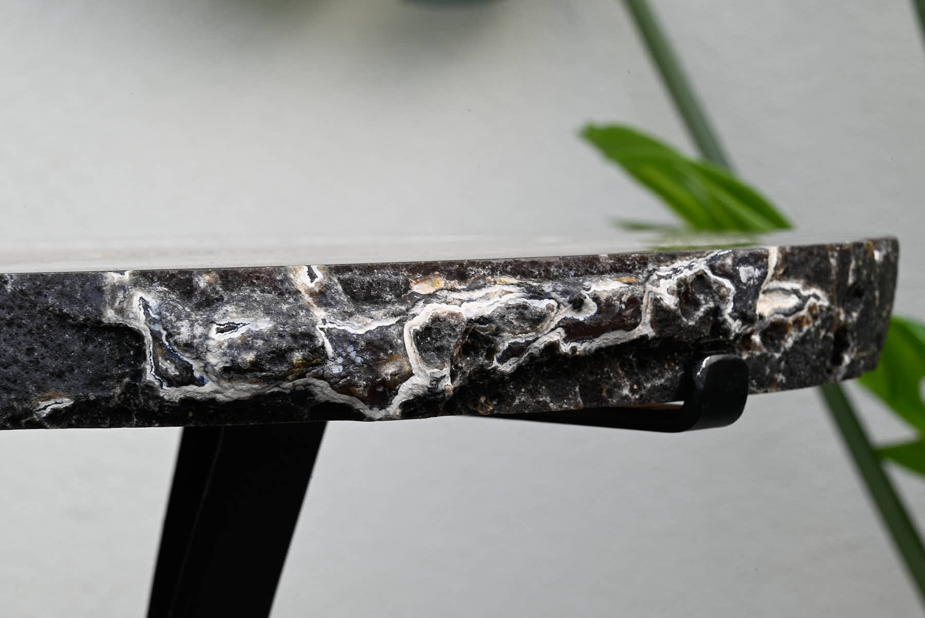 Natural Agate Sidetable - 56cm Tall - #TANATU-15004