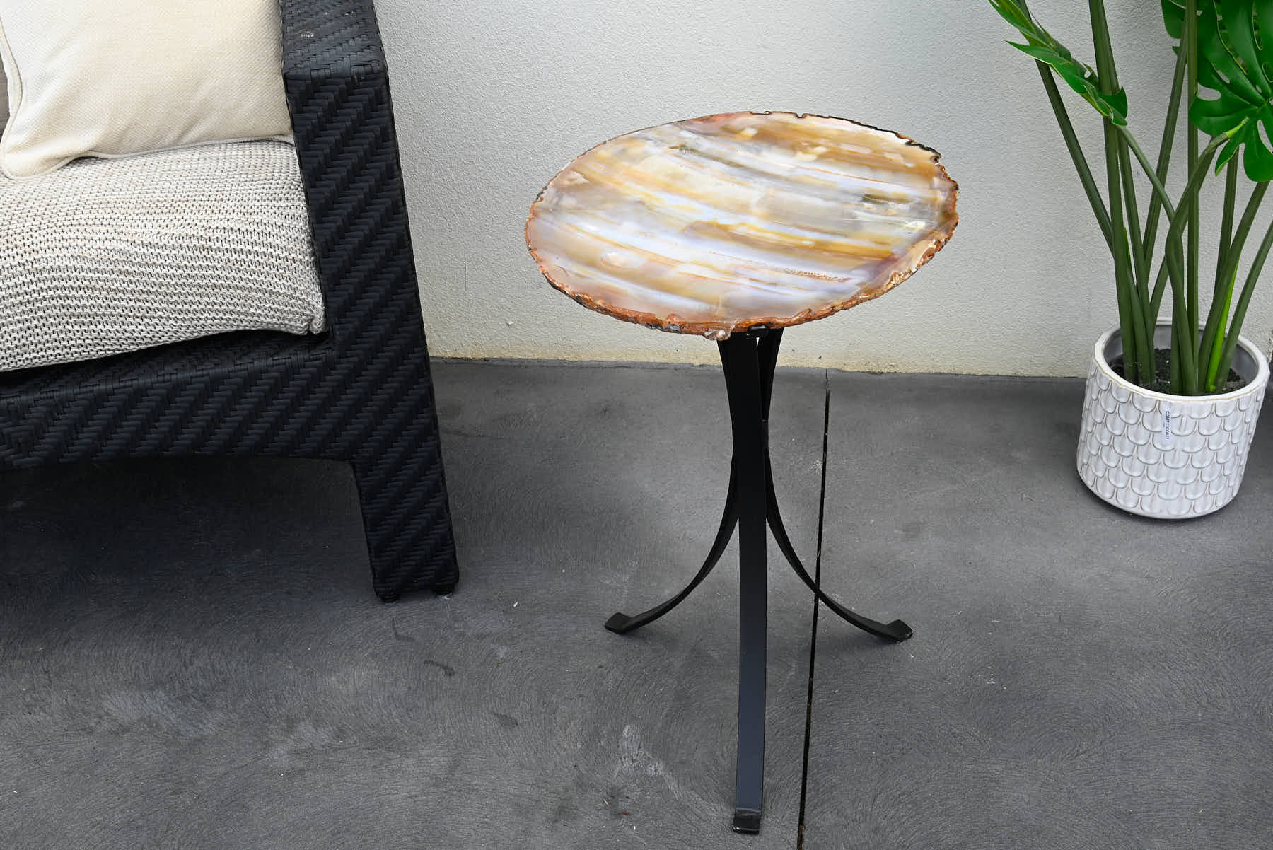 Natural Agate Sidetable - 56cm Tall - #TANATU-15005