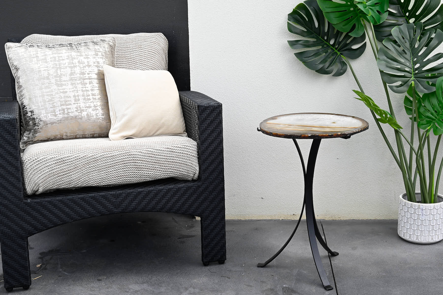 Natural Agate Sidetable - 56cm Tall - #TANATU-15006