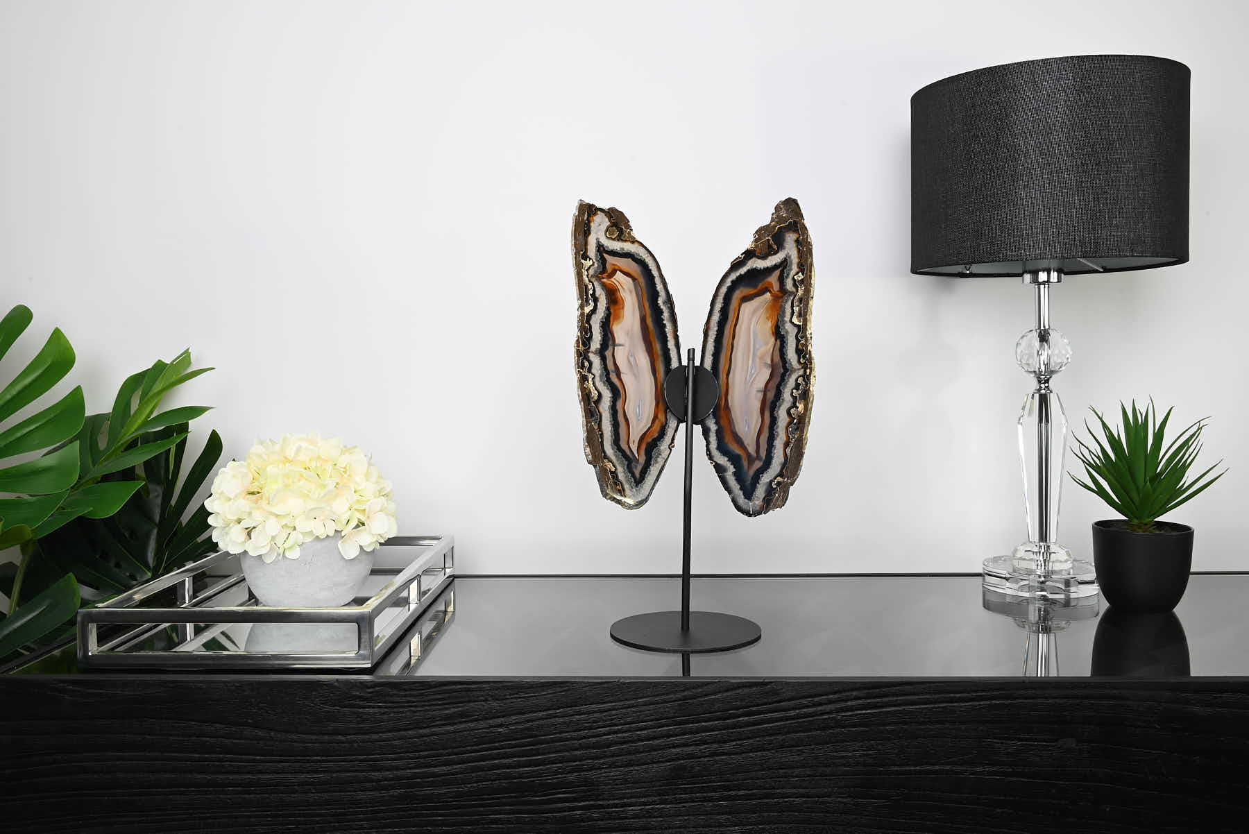 Natural Agate Butterfly on Stand - 1.65kg and 42cm Tall - #BUNATU-10011