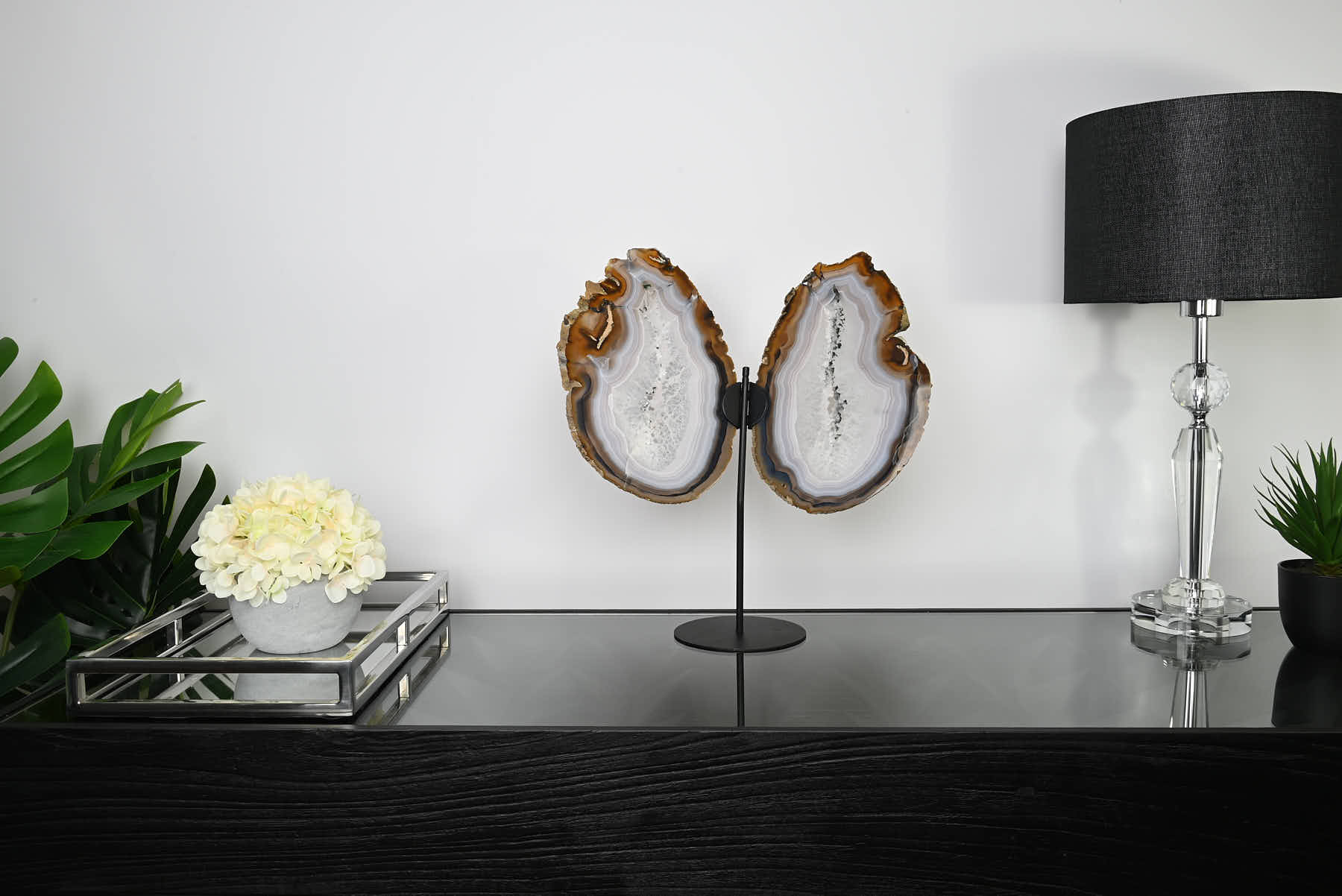 Natural Agate Butterfly on Stand - 2.54kg and 43cm Tall - #BUNATU-10008