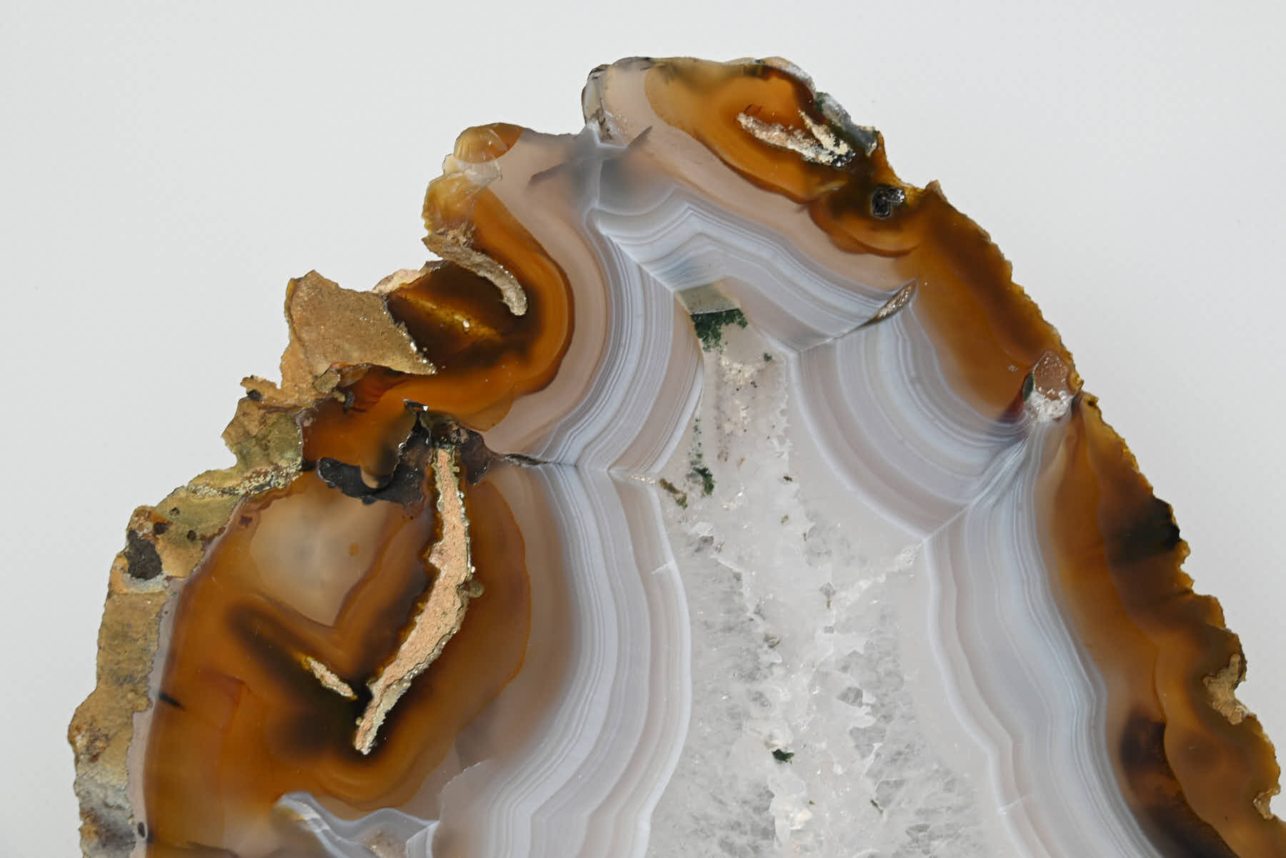 Natural Agate Butterfly on Stand - 2.54kg and 43cm Tall - #BUNATU-10008