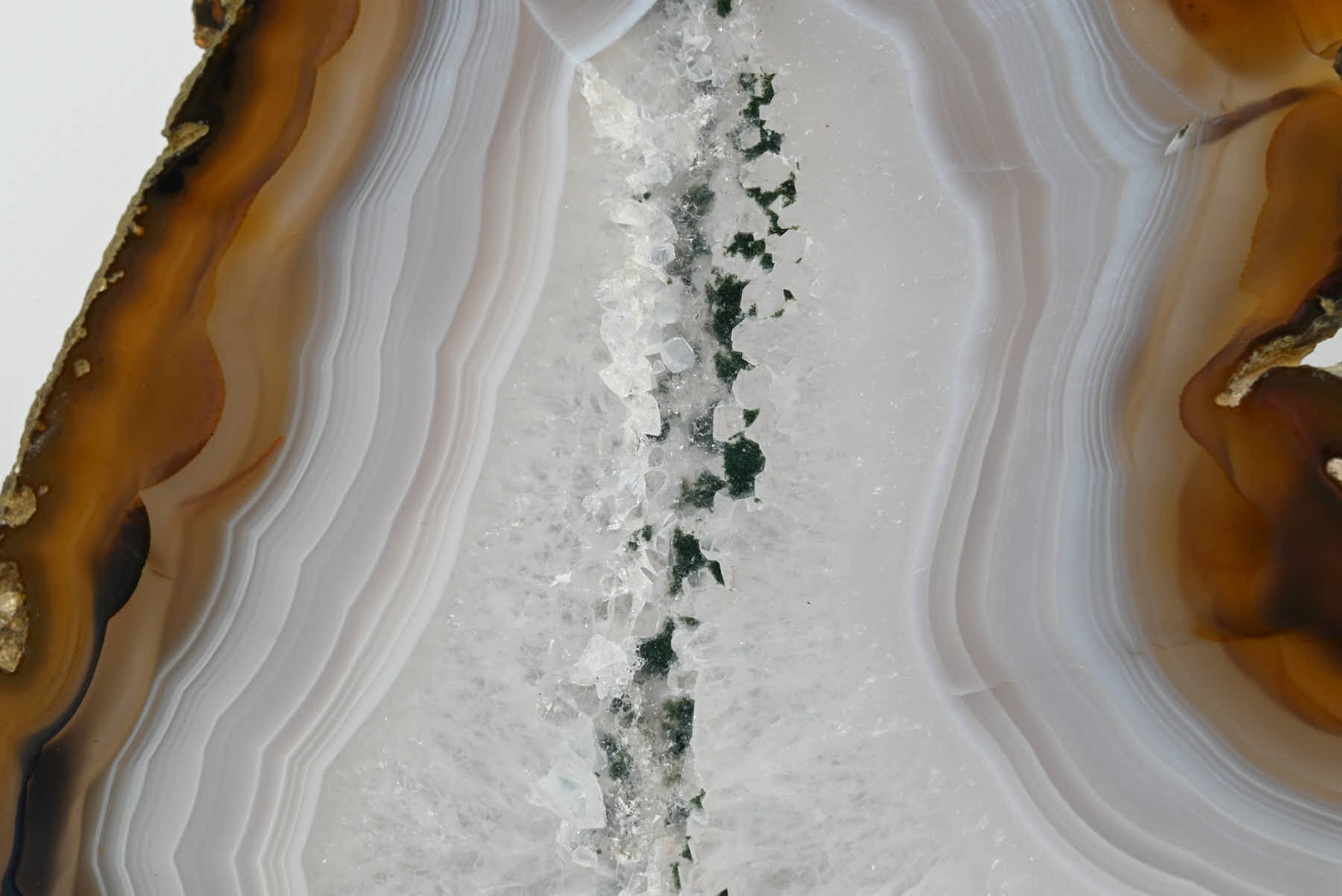 Natural Agate Butterfly on Stand - 2.54kg and 43cm Tall - #BUNATU-10008