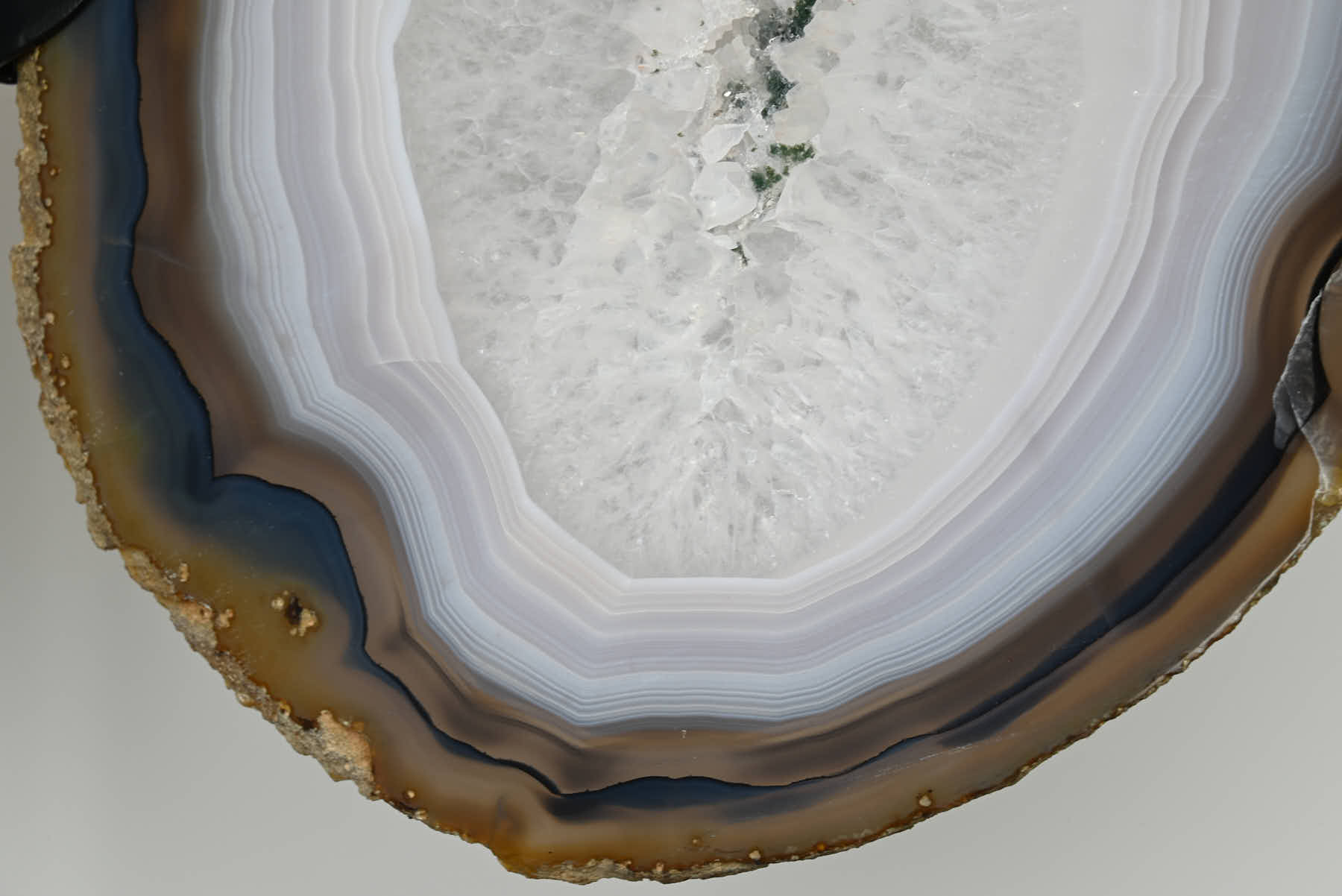 Natural Agate Butterfly on Stand - 2.54kg and 43cm Tall - #BUNATU-10008